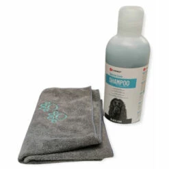 Shampoing Spécial Pelage Foncé 1litre Et Serviette En Microfibre Pour Chien - Animallparadise